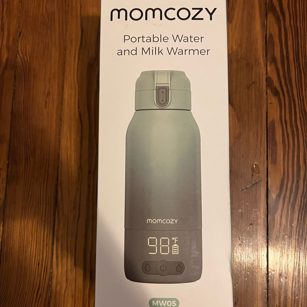 Momcozy Portable Bottle Warmer MW05 water,
milk warmer